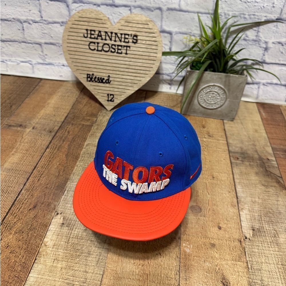 Florida Gators Hat Cap Mens Snapback Blue Embroidered Logo The Swamp NCAA